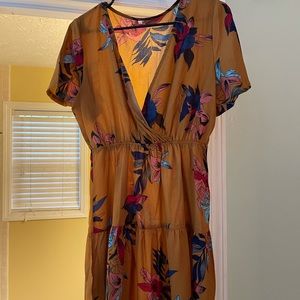 WOMENS SHEIN DRESS. Size large. Worn twice!!
